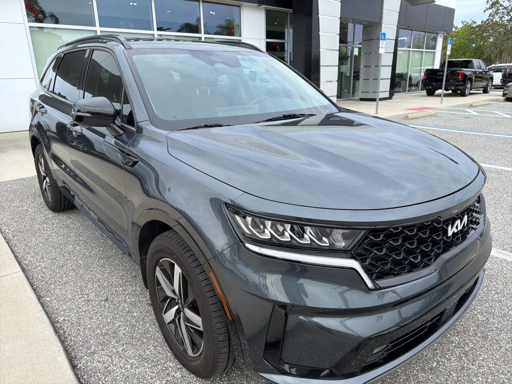 Gravity Gray 2022 Kia Sorento EX FWD SUV / Crossover Front-Wheel Drive 8-Speed Dual Clutch