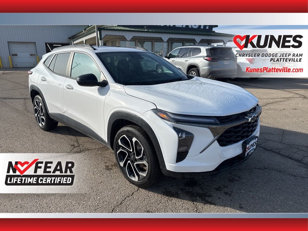 Summit White 2024 Chevrolet Trax SUV / Crossover Front-Wheel Drive 6-Speed Automatic