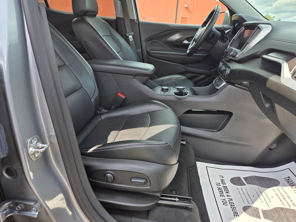 2024 GMC Terrain AWD SLT