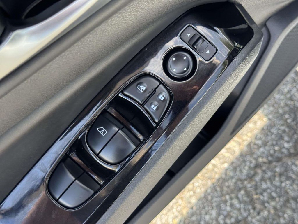 Used 2024 Nissan Altima Sedan