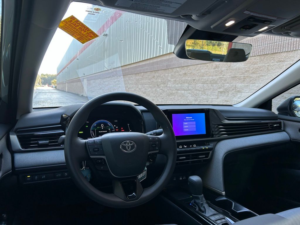 Thumbnail: 2025 Toyota Camry - 12