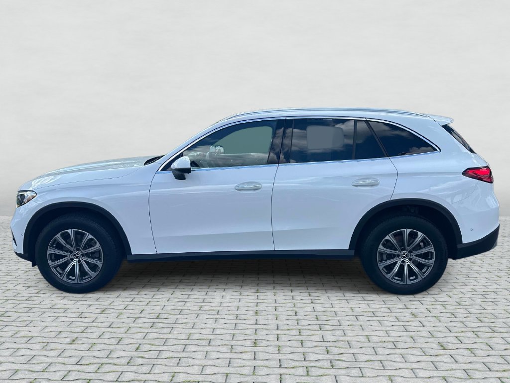 Thumbnail: 2026 Mercedes-Benz GLC - 8