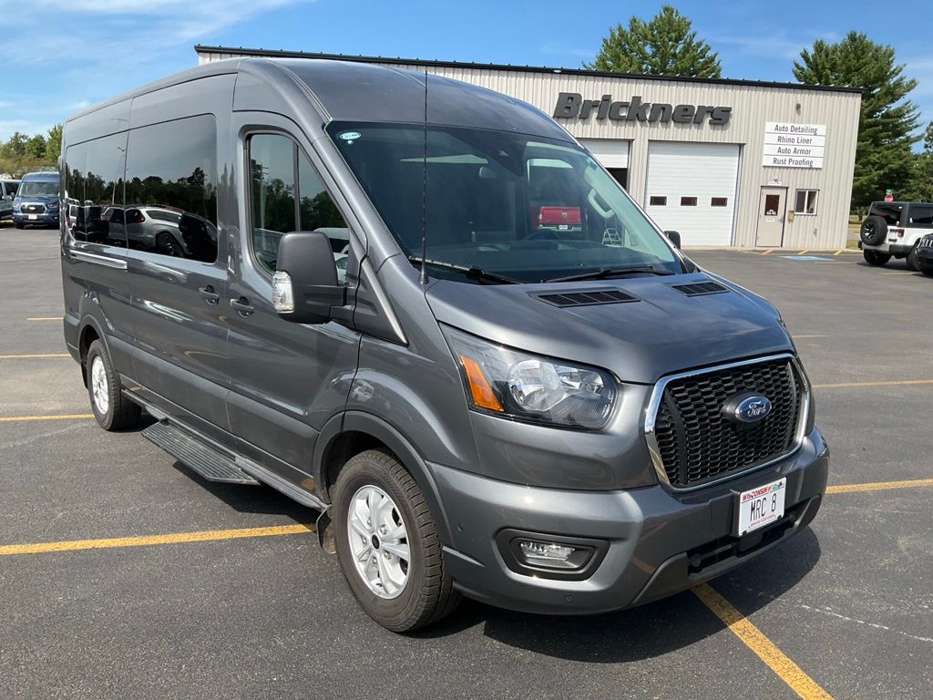 2025 Ford Transit Passenger 350 XLT Medium Roof LB RWD