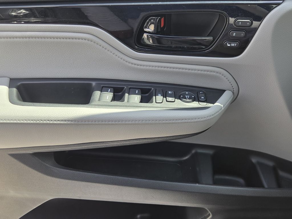 2024 Honda Odyssey - $36,640
