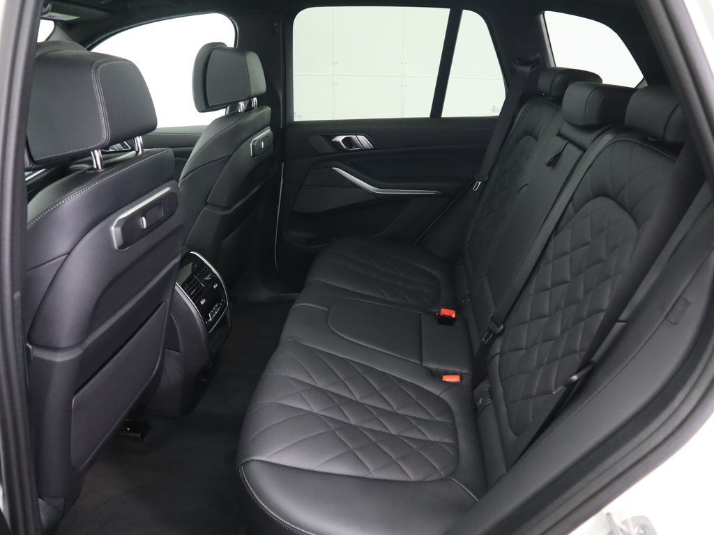 Thumbnail: 2025 BMW X5 - 22