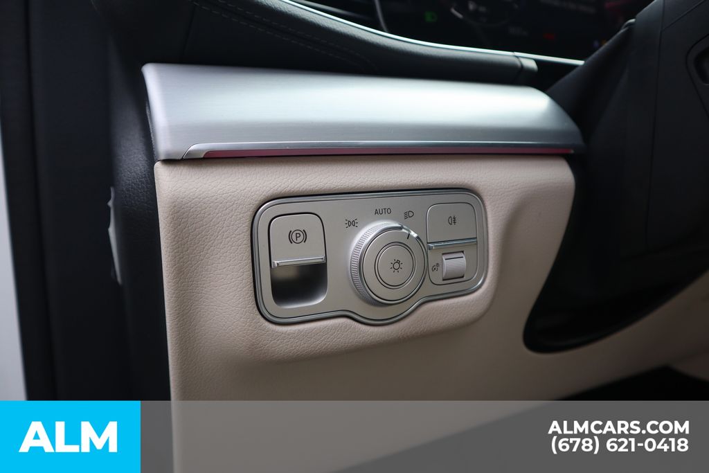 Used 2025 White Mercedes-Benz GLS 450 image 18