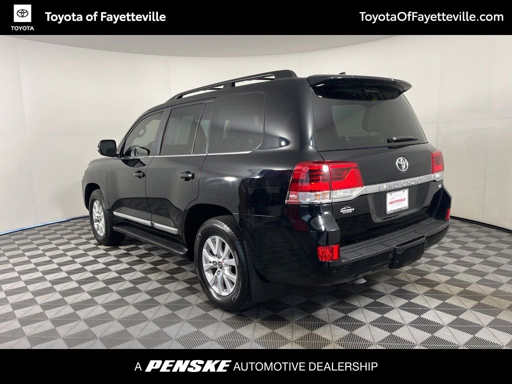 Thumbnail: 2019 Toyota Land Cruiser - 16
