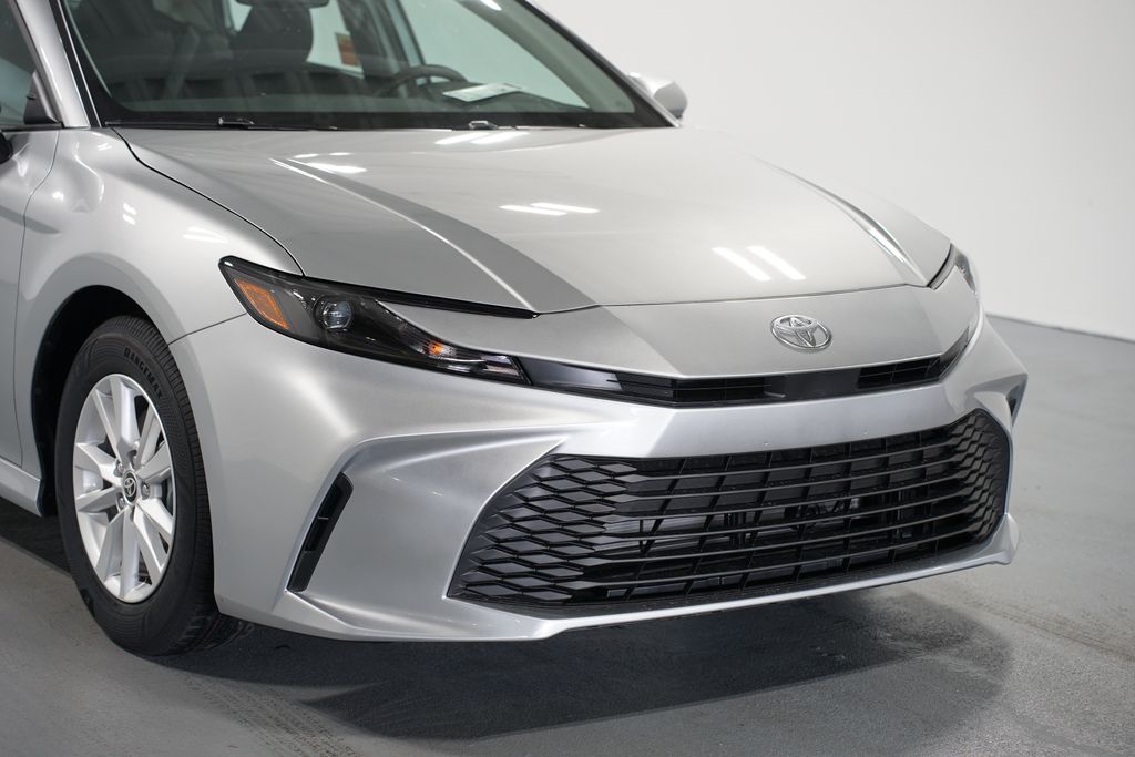 Thumbnail: 2025 Toyota Camry - 4