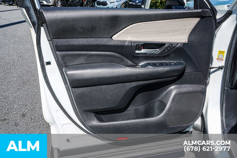 Used 2024 Beige Toyota Platinum image 51