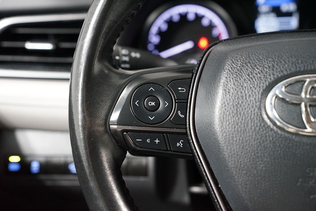 Thumbnail: 2023 Toyota Camry - 14