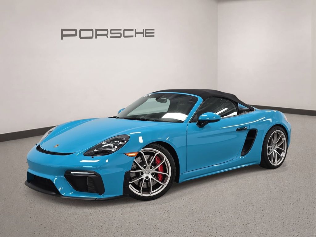 T2 サイボーグヘッド メタリックシルバー Certified Pre-Owned 2021 Porsche 718 Spyder Base 2D Convertible in