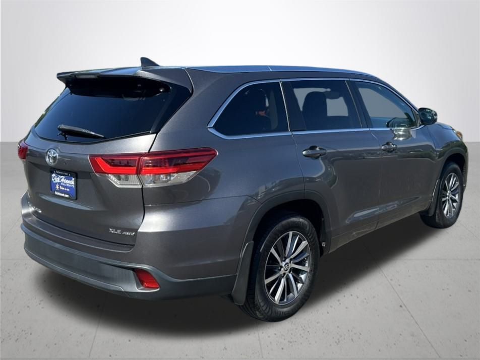 2018 Toyota Highlander 