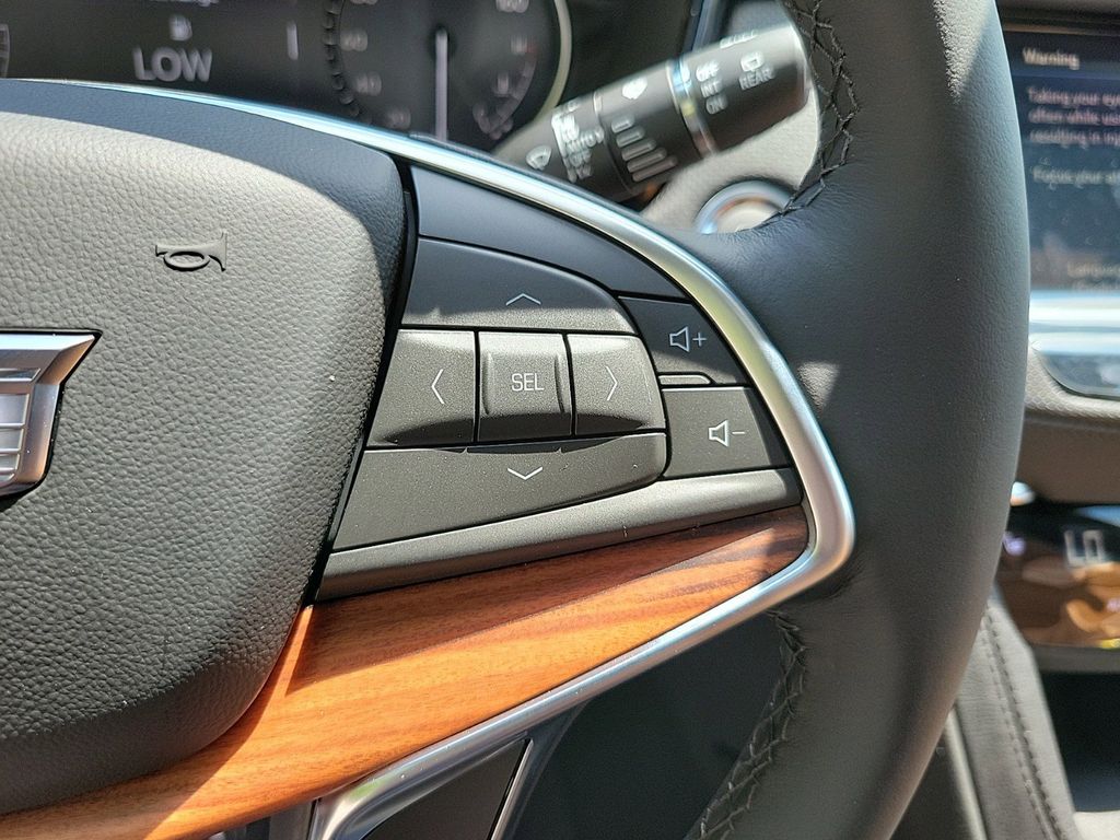 2024 Cadillac XT5 Premium Luxury 18