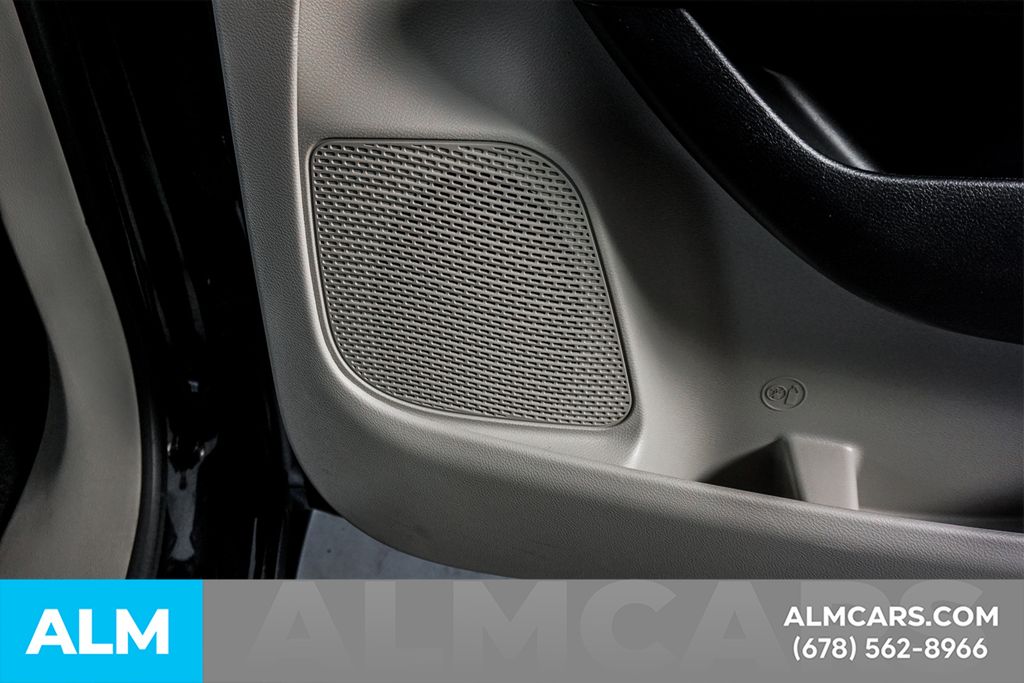Used 2023 Black Chrysler Touring L image 47