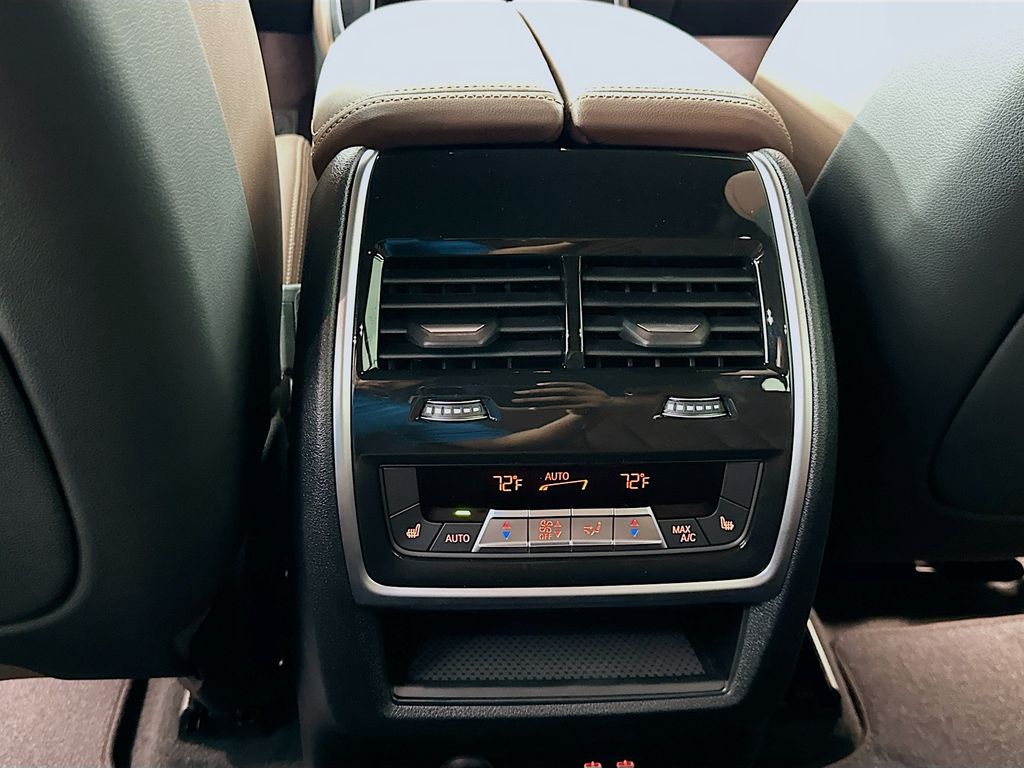 Thumbnail: 2026 BMW X5 - 18