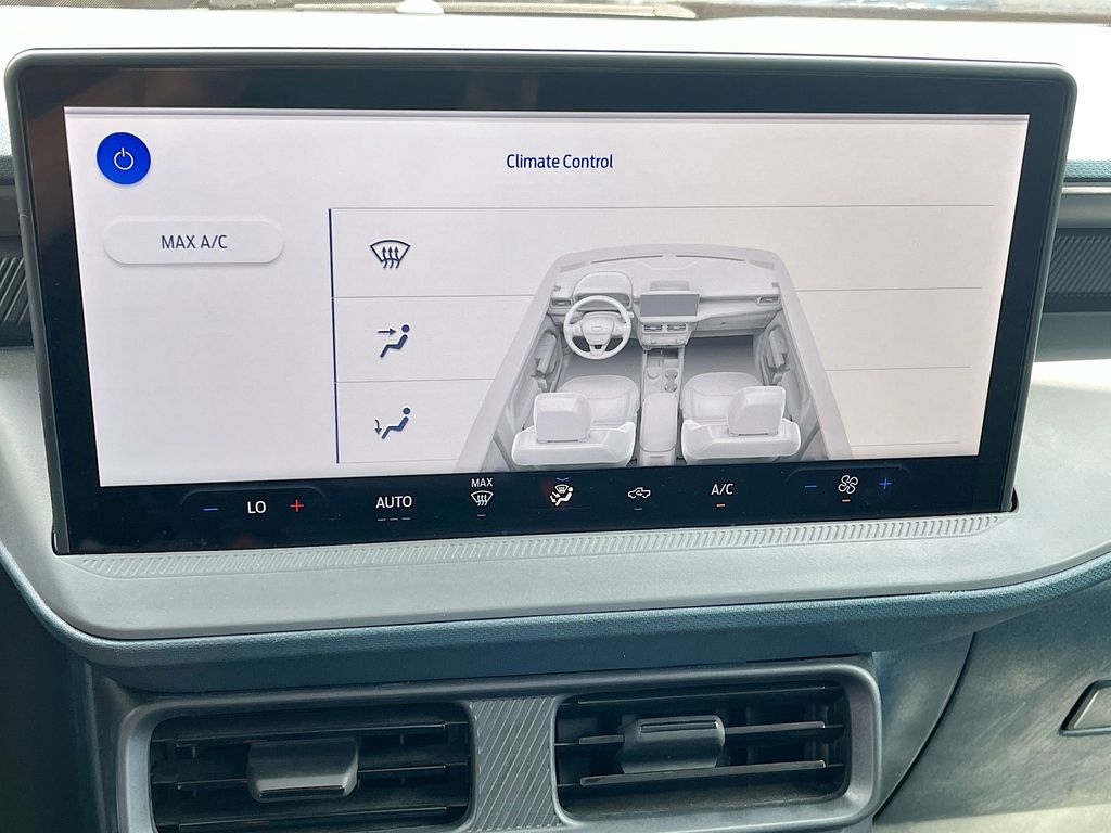 Used 2025 White Ford XL image 15