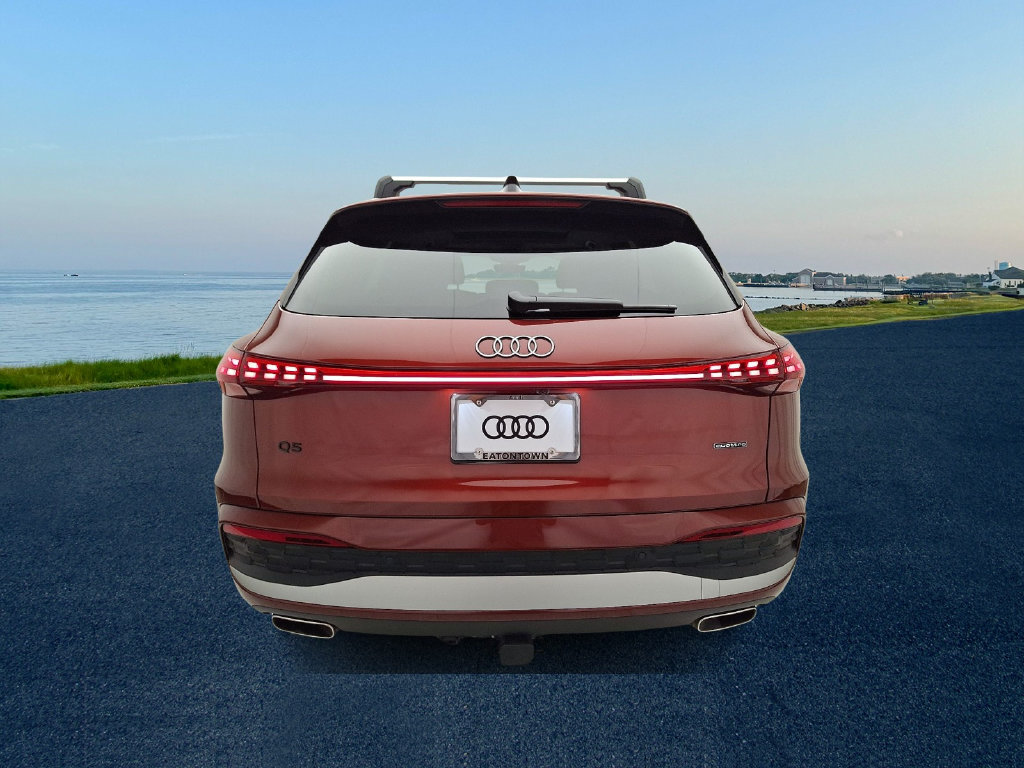 Thumbnail: 2025 Audi Q5 - 5