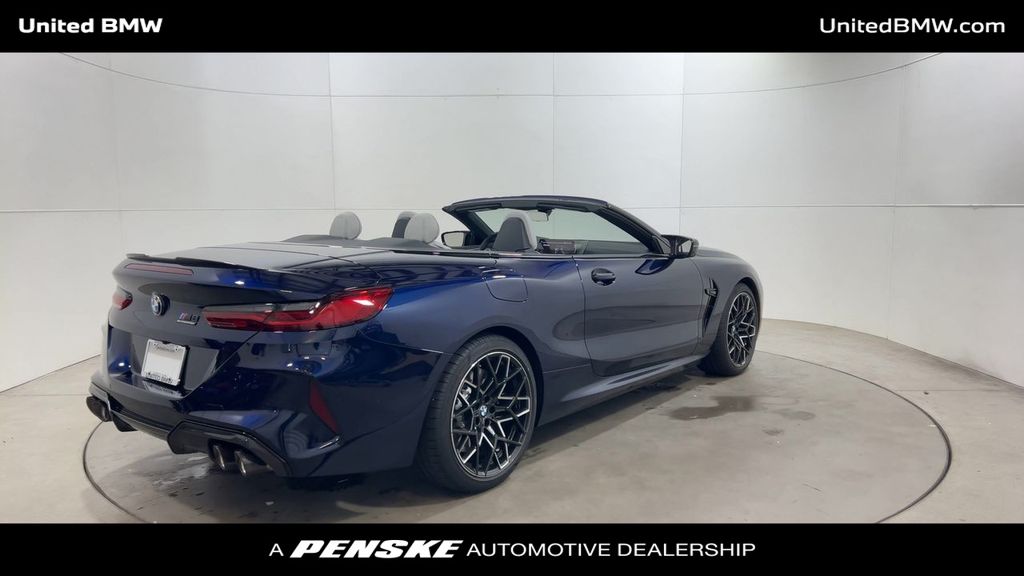Thumbnail: 2025 BMW M8 - 8