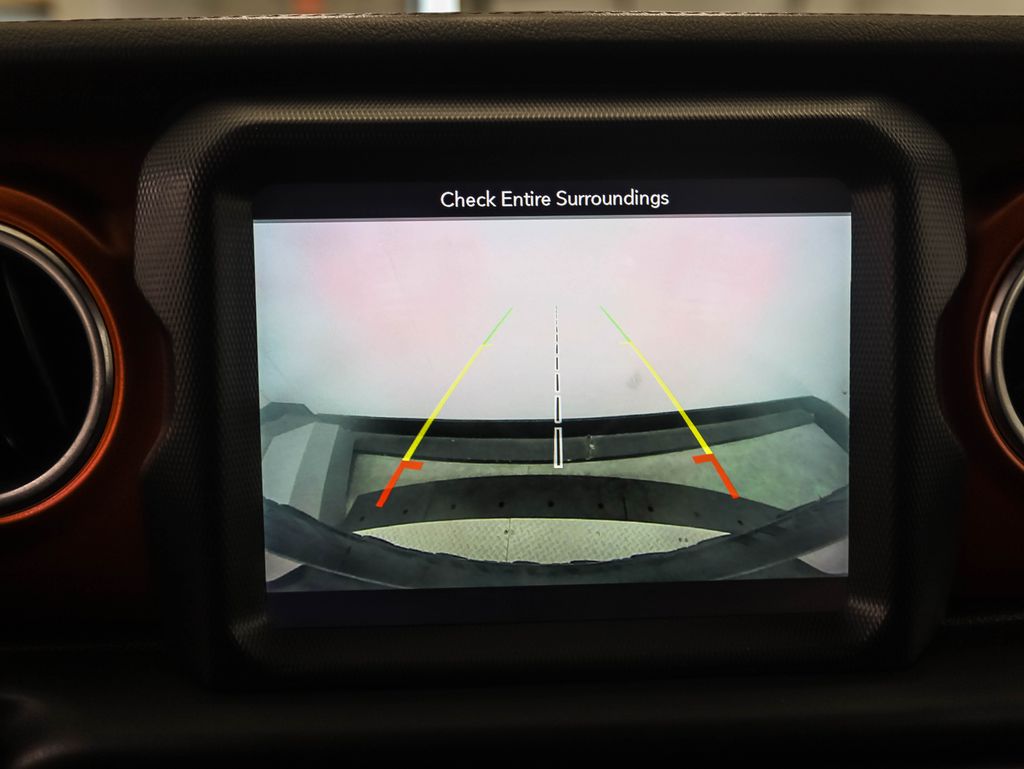 Thumbnail: 2018 Jeep Wrangler - 19