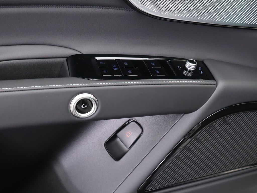 Thumbnail: 2025 Maserati Grecale - 24