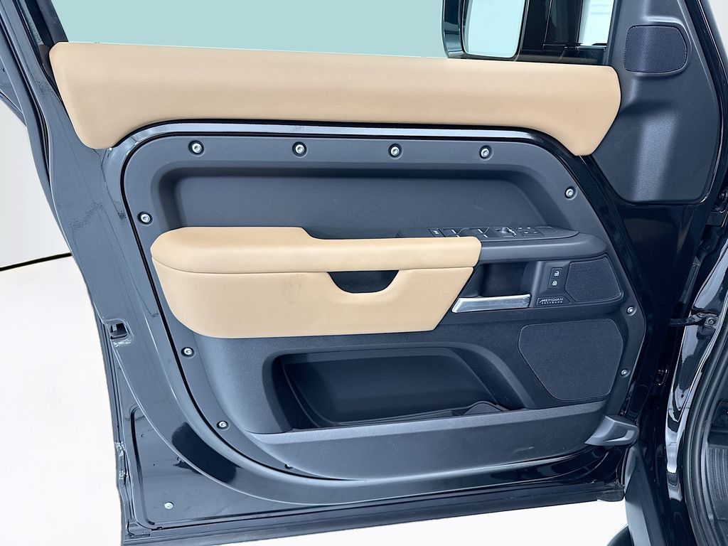 Thumbnail: 2026 Land Rover Defender - 24