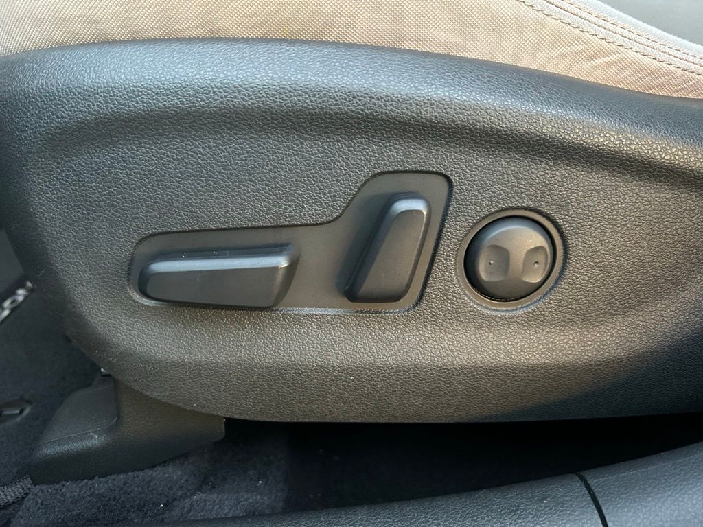 Thumbnail: 2018 Hyundai Tucson - 16