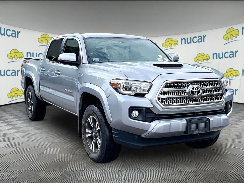  2017 Toyota Tacoma TRD Sport V6 Double Cab 4WD   