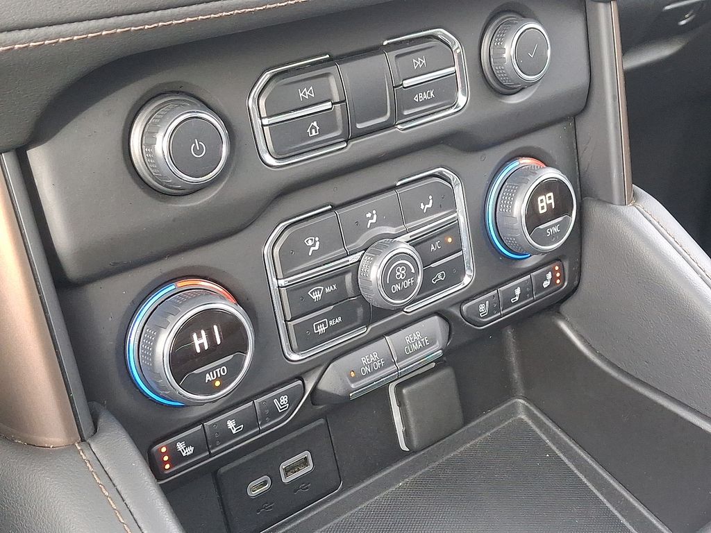 Thumbnail: 2022 Chevrolet Tahoe - 16