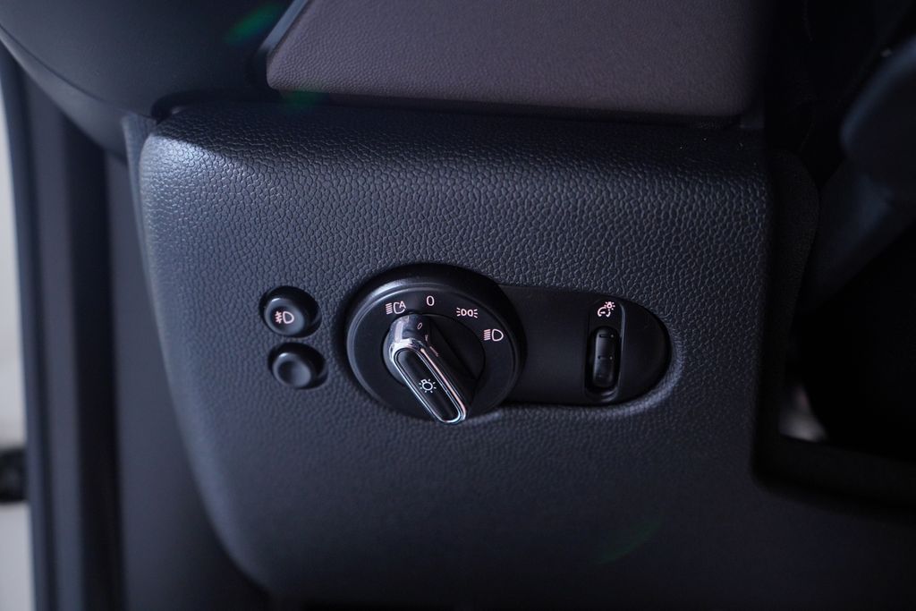 Thumbnail: 2018 MINI Cooper - 15