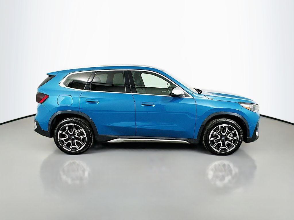 2023 BMW X1 xDrive28i 4