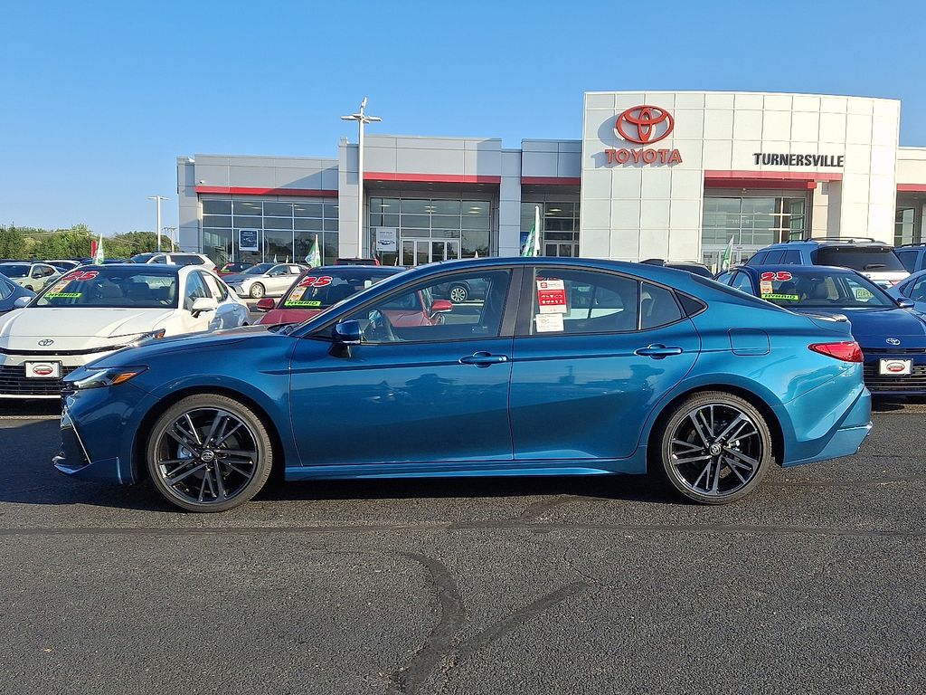 Thumbnail: 2025 Toyota Camry - 7