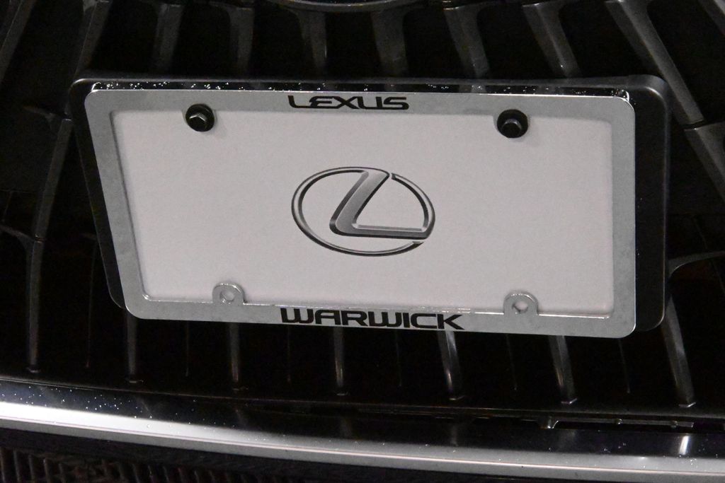 Thumbnail: 2022 Lexus ES - 14