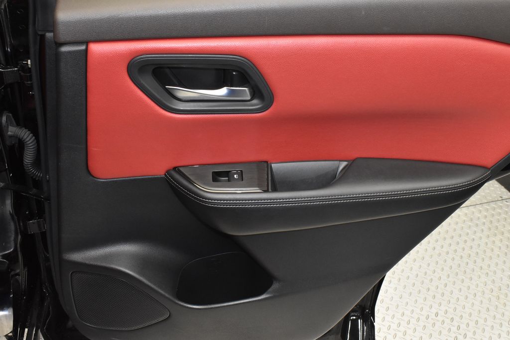 2023 Nissan Rogue SV 26