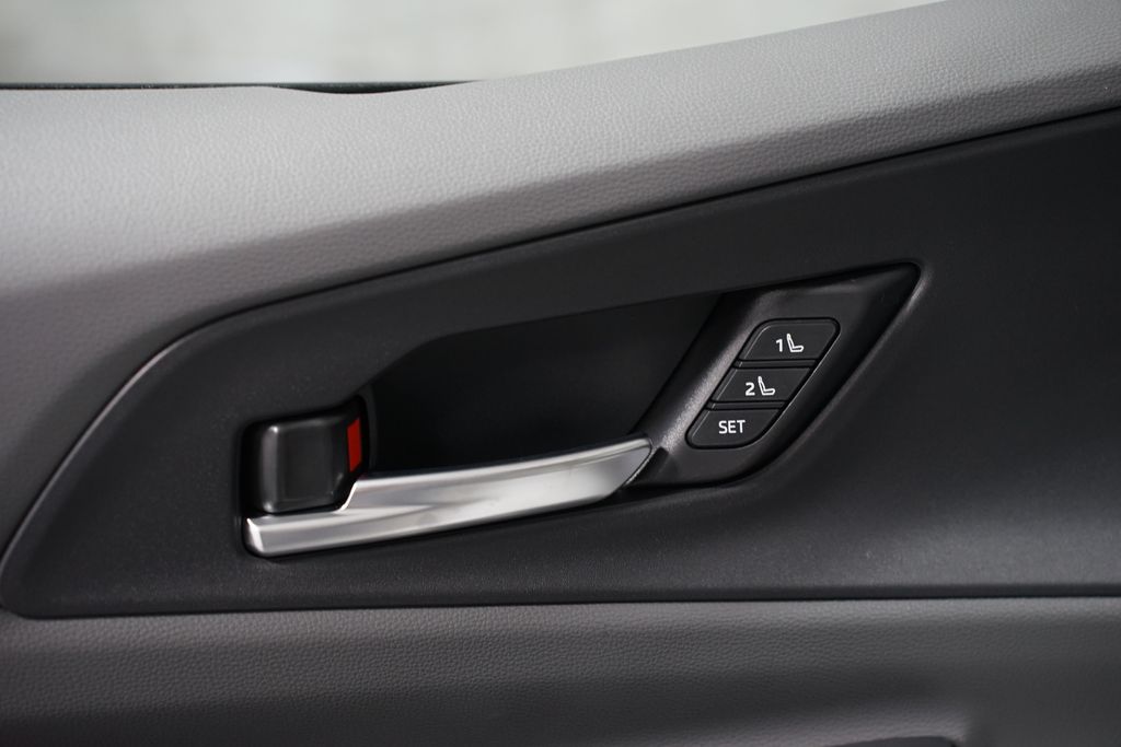 Thumbnail: 2026 Toyota Prius - 32