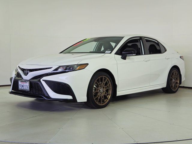 2023 Toyota Camry SE Nightshade 2