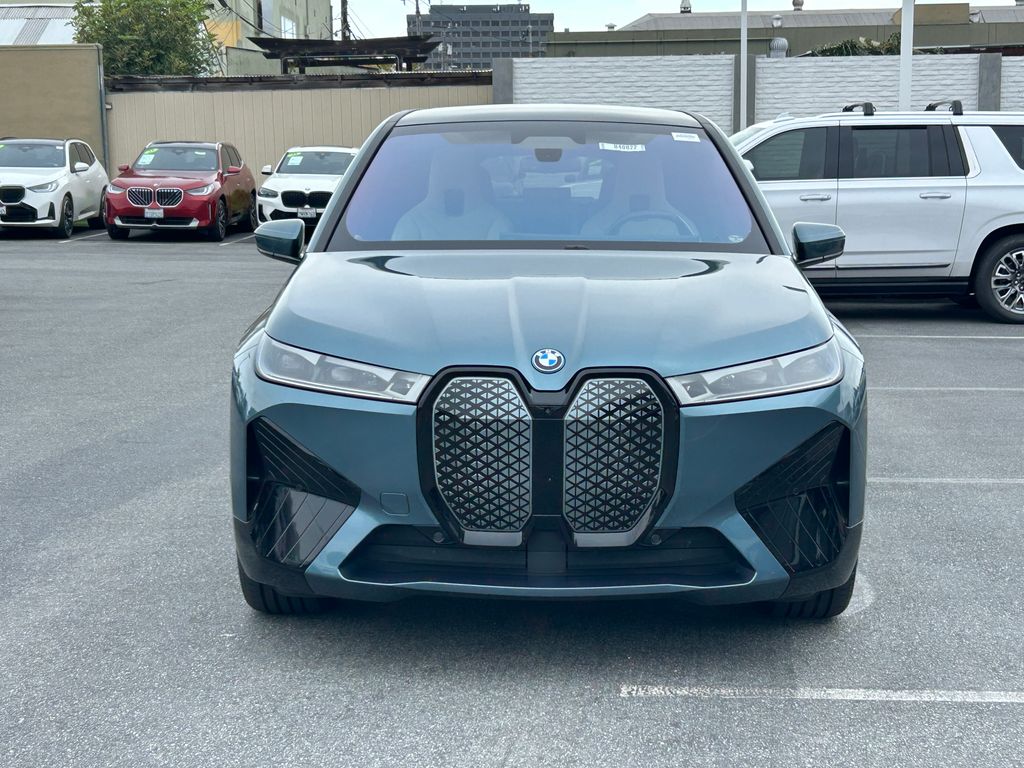 Thumbnail: 2024 BMW iX - 8