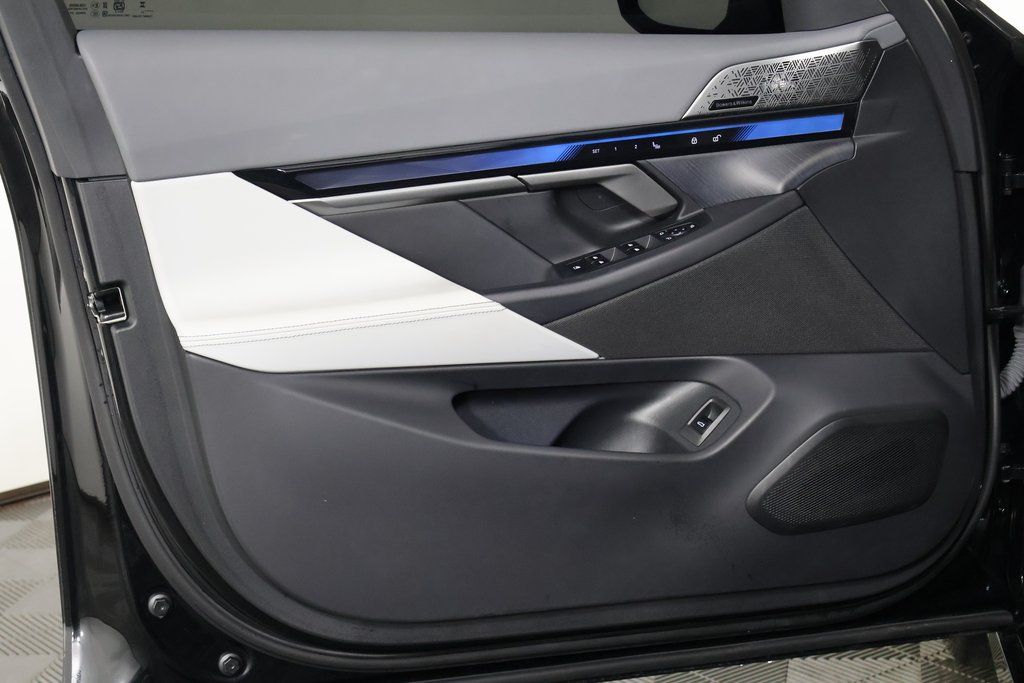 Thumbnail: 2024 BMW i5 - 12