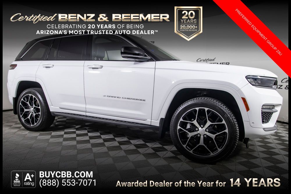 Bright White Clearcoat 2024 Jeep Grand Cherokee SUV / Crossover Four-Wheel Drive 8-Speed Automatic