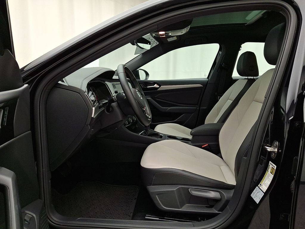 Thumbnail: 2020 Volkswagen Jetta - 13