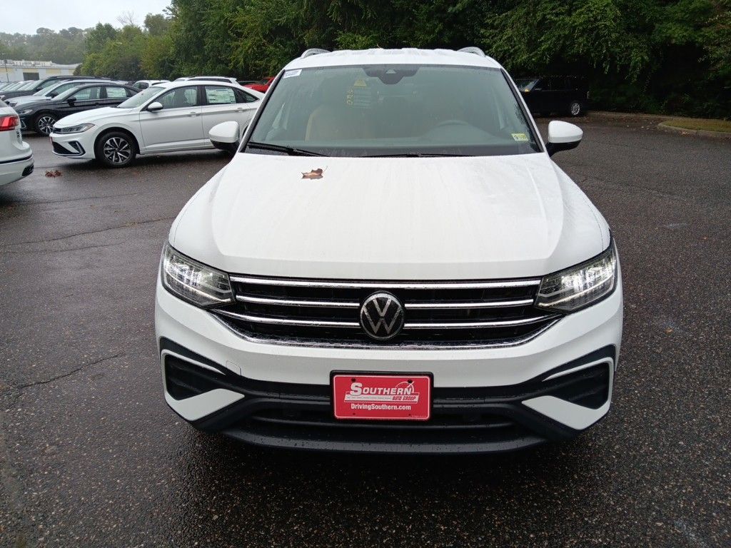 2024 Volkswagen Tiguan 2.0T SE 8