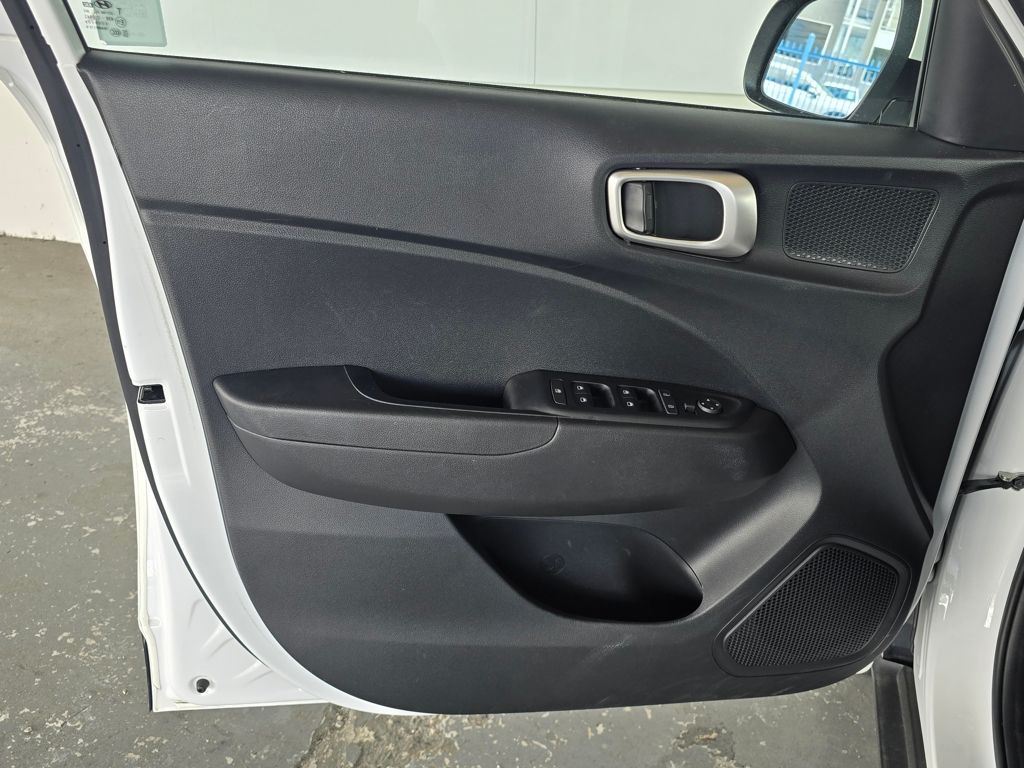 Thumbnail: 2025 Hyundai Venue - 15