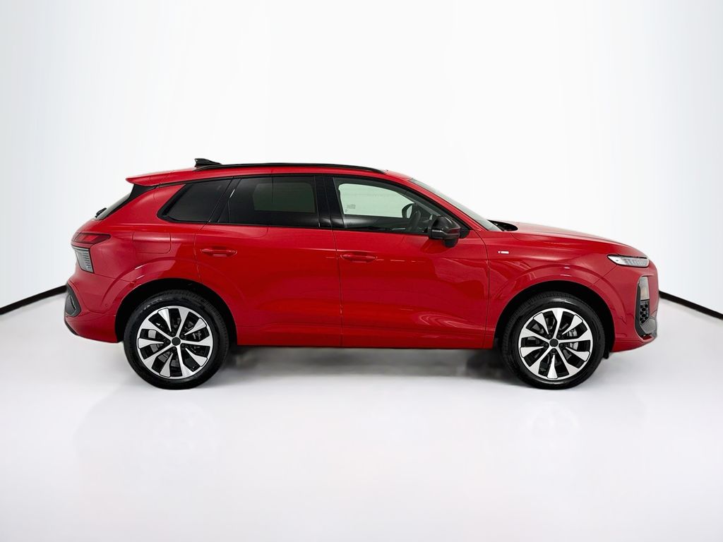 Thumbnail: 2026 Audi Q3 - 4