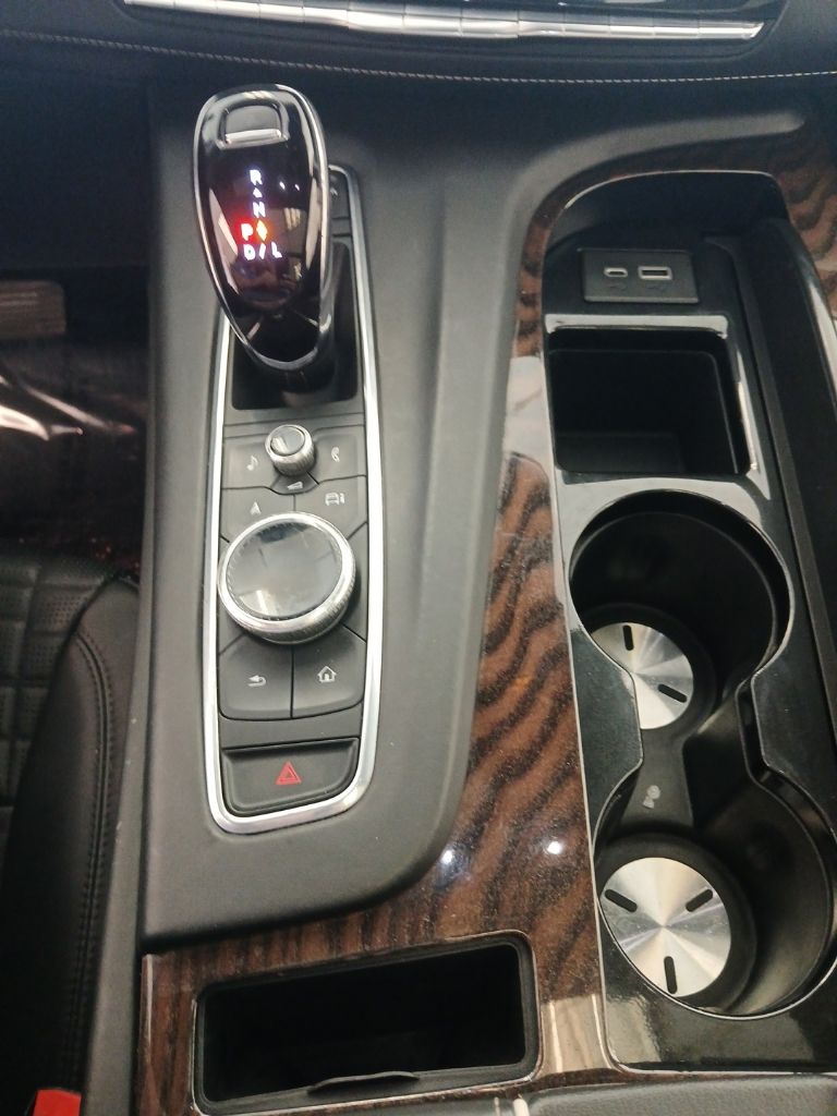used 2022 Cadillac Escalade ESV car, priced at $73,450