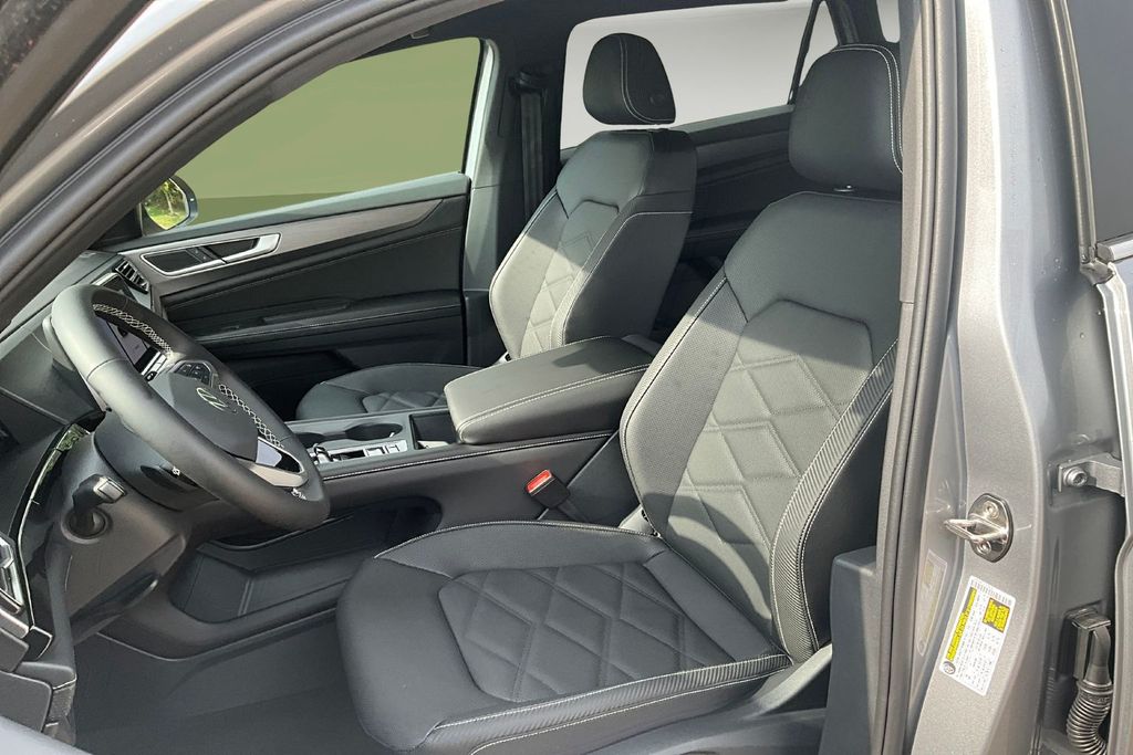 New 2026 Silver Volkswagen 2.0T SE image 10