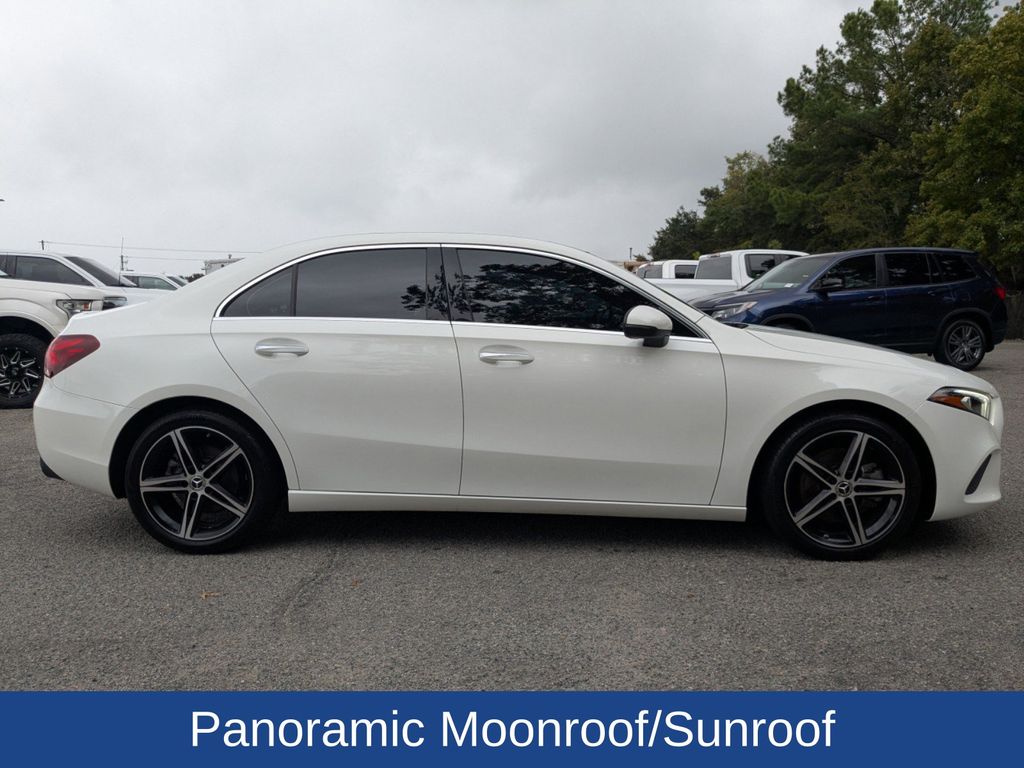 2022 Mercedes-Benz A 220 4MATIC
