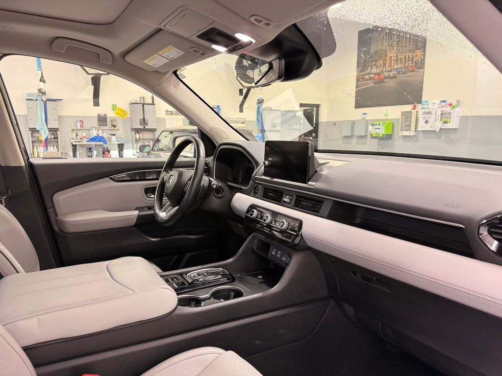 Thumbnail: 2023 Honda Pilot - 29