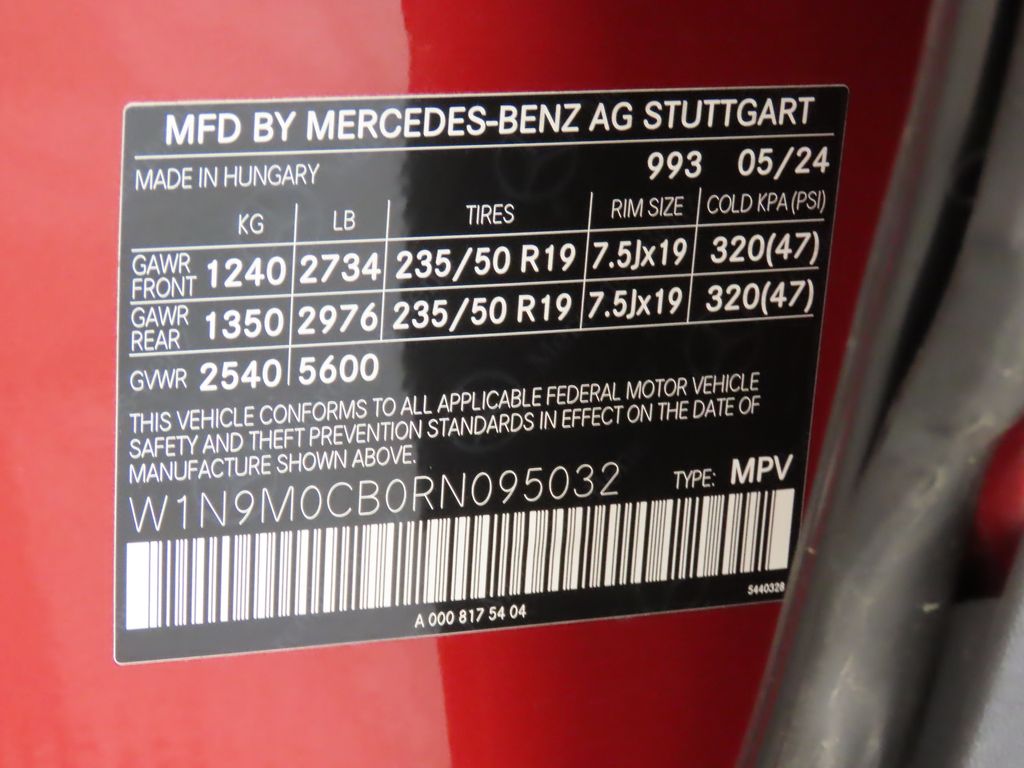 2024 Mercedes-Benz EQB 250+ 32