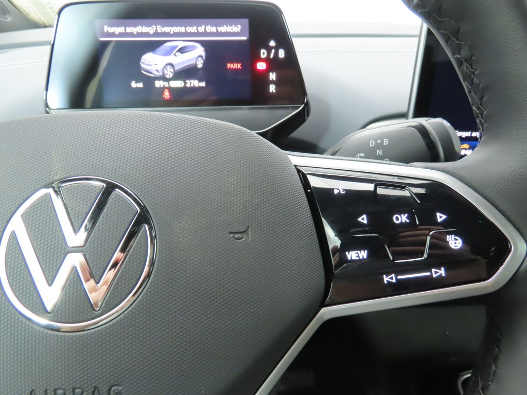 2025 Volkswagen ID.4 Pro S 12