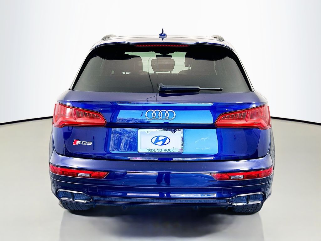 Thumbnail: 2020 Audi SQ5 - 6