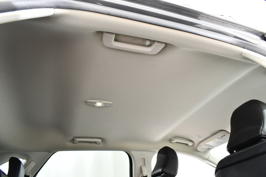 Used 2023 Gray Ford SEL image 18